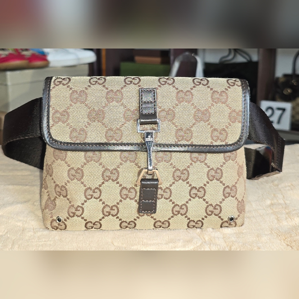 Gucci GG Canvas Jackie Belt Bag